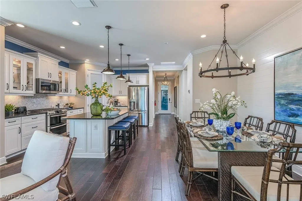 2333 Ariane Drive Naples FL 34112