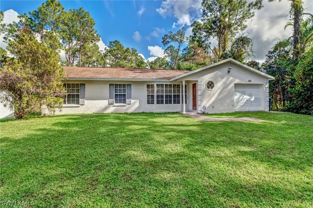 130 27th Street NW Naples FL 34120