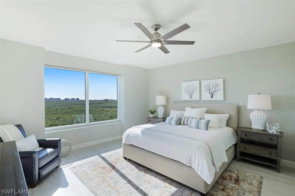 445 Cove Tower Drive Naples FL 34110
