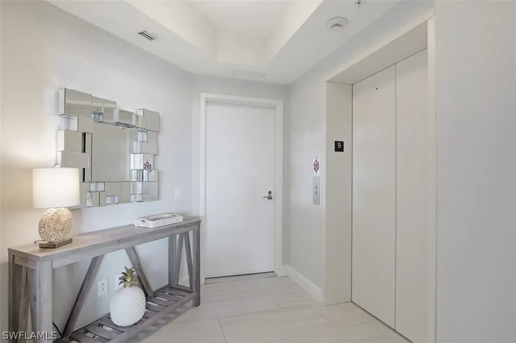 445 Cove Tower Drive Naples FL 34110