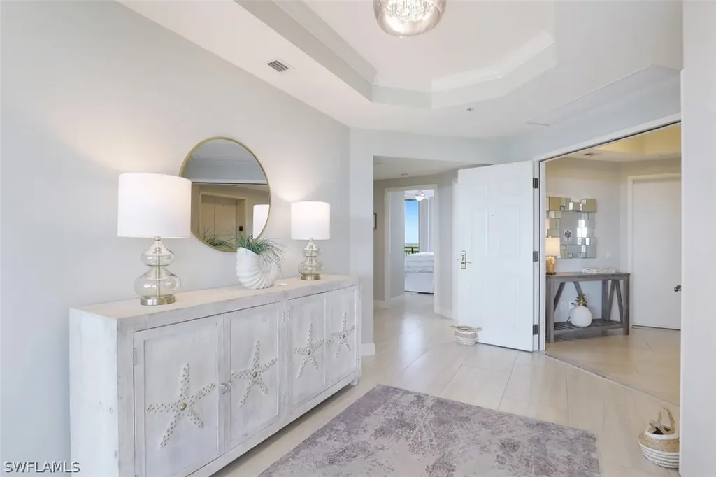 445 Cove Tower Drive Naples FL 34110