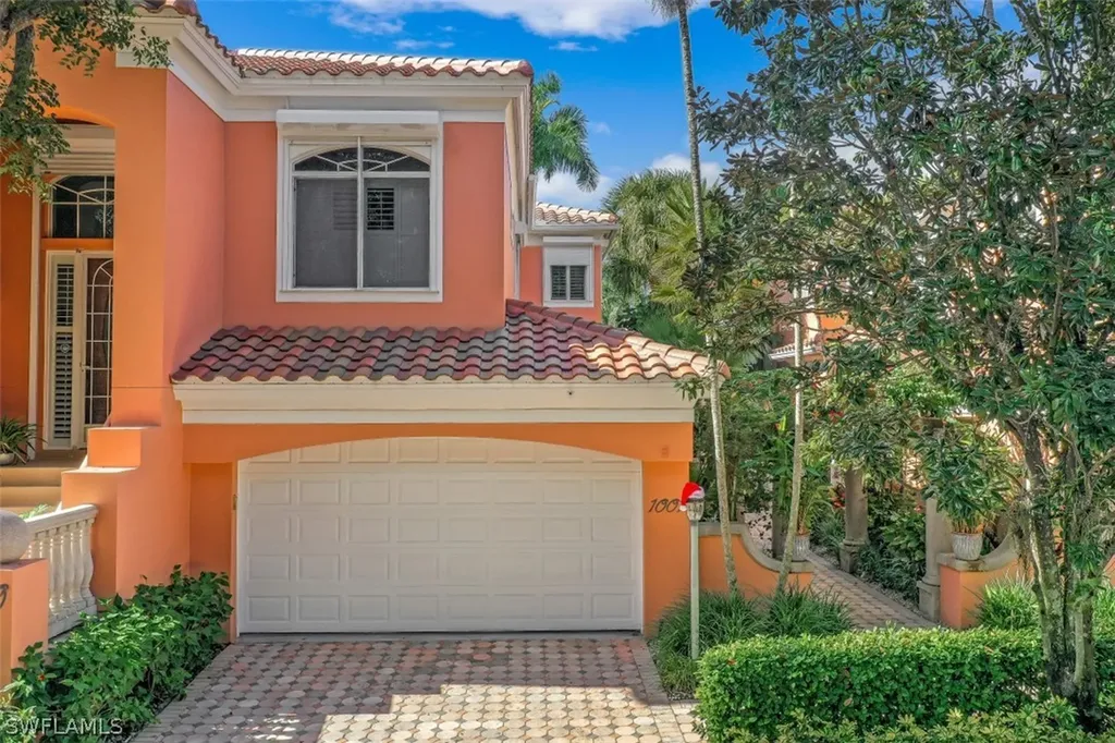 630 Via Mezner Naples FL 34108