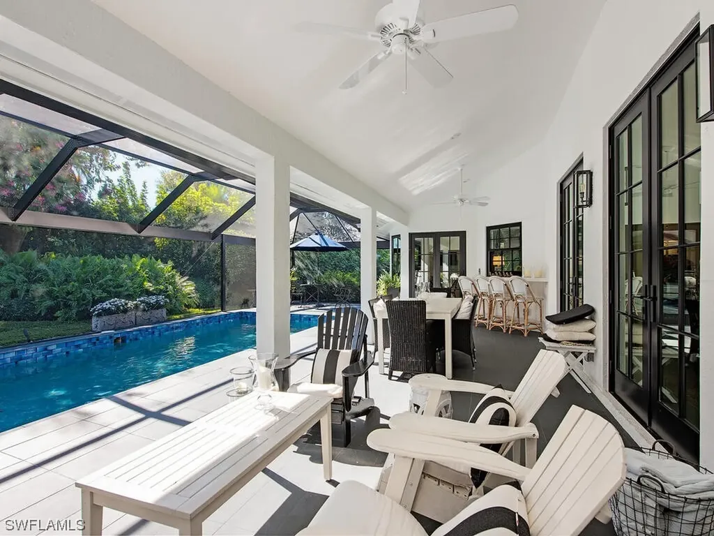 808 Pine Village Lane Naples FL 34108