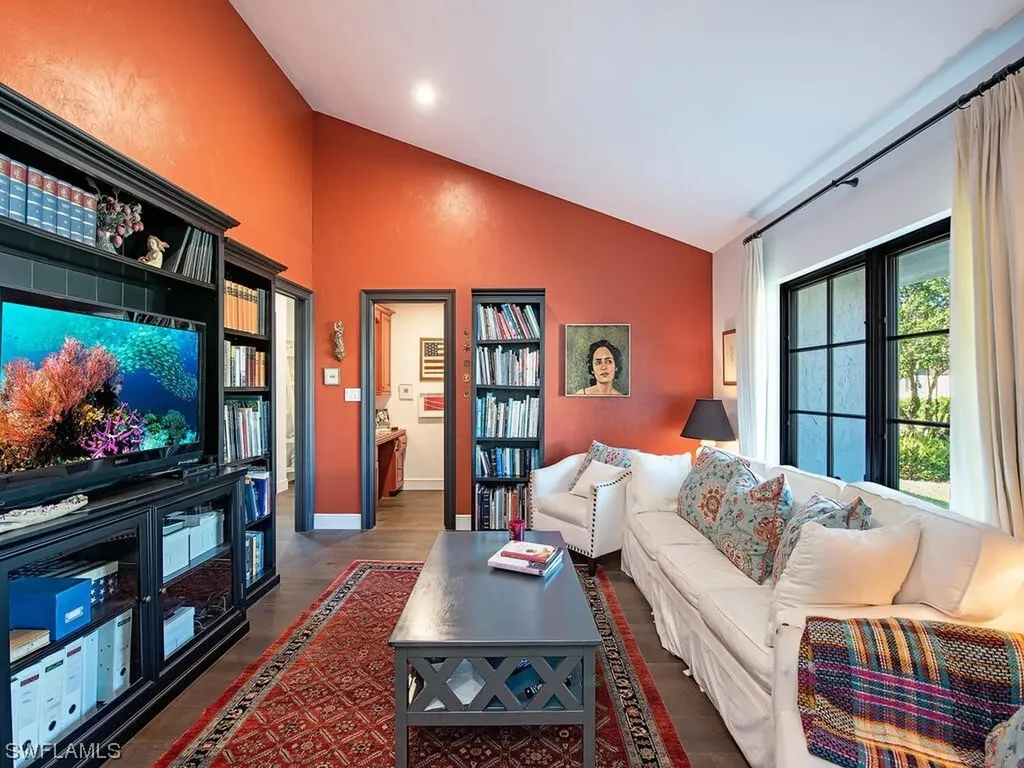 808 Pine Village Lane Naples FL 34108