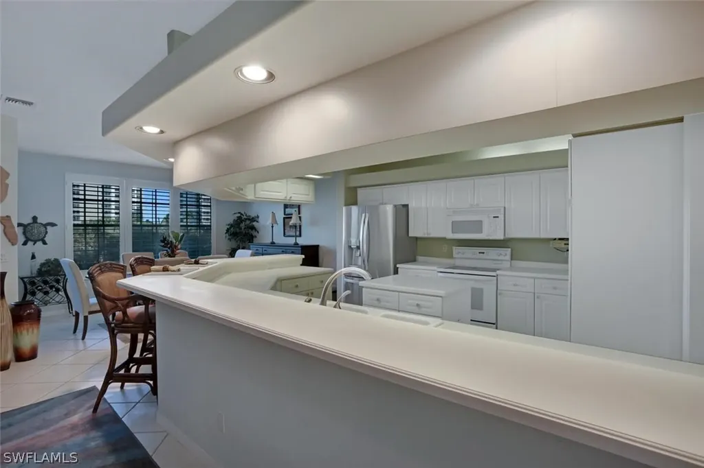121 Barefoot Circle Bonita Springs FL 34134