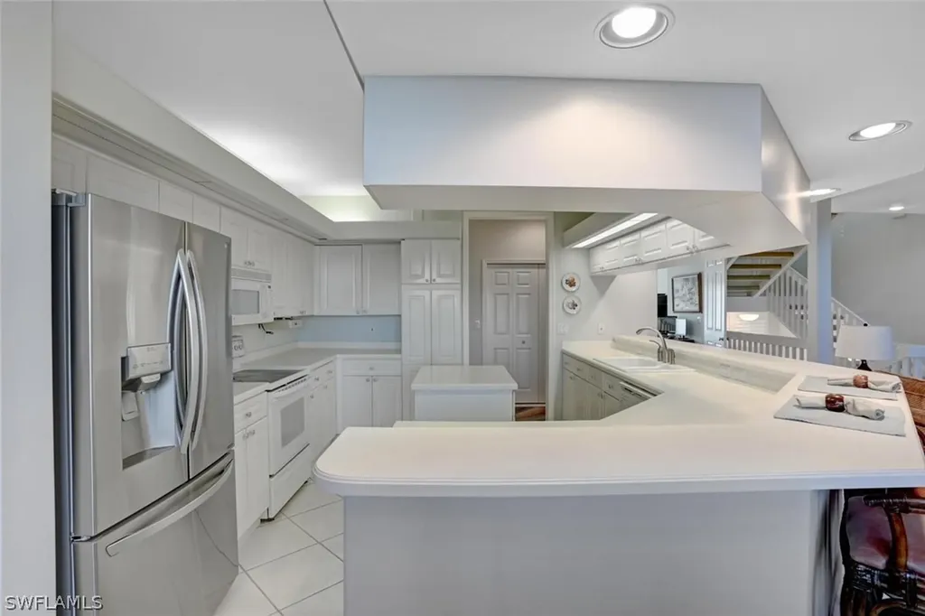 121 Barefoot Circle Bonita Springs FL 34134