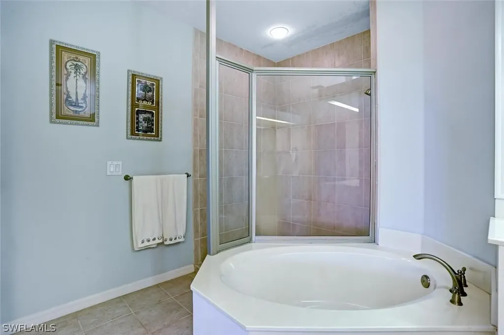 121 Barefoot Circle Bonita Springs FL 34134