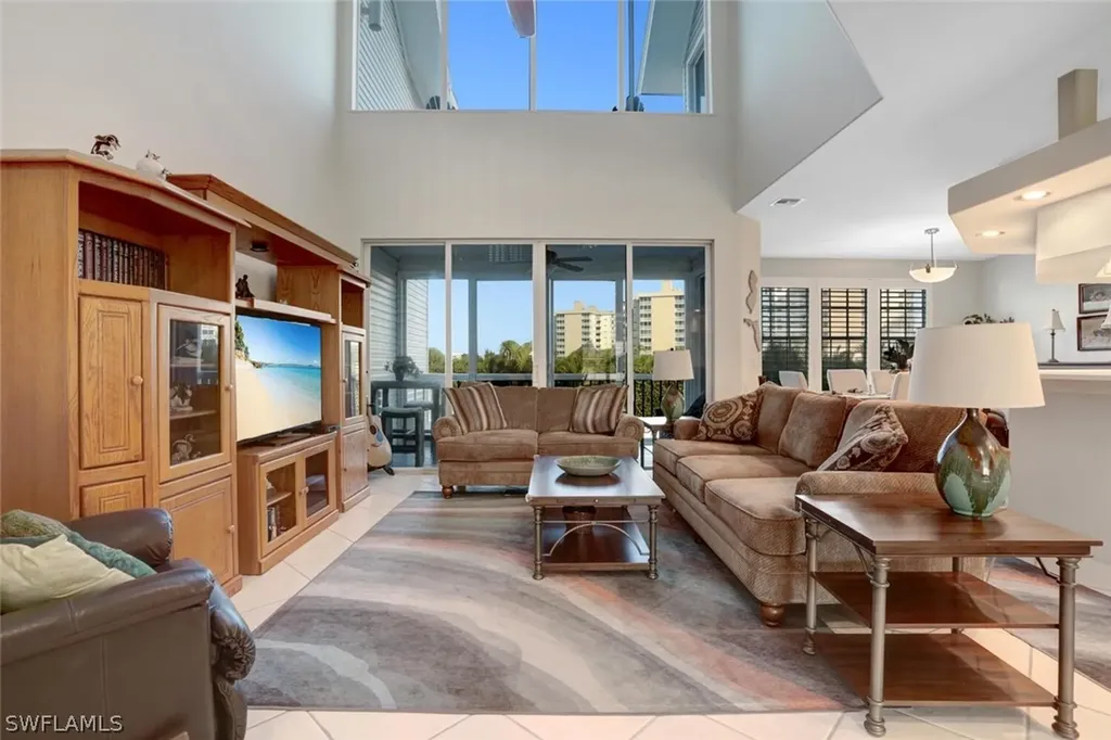 121 Barefoot Circle Bonita Springs FL 34134