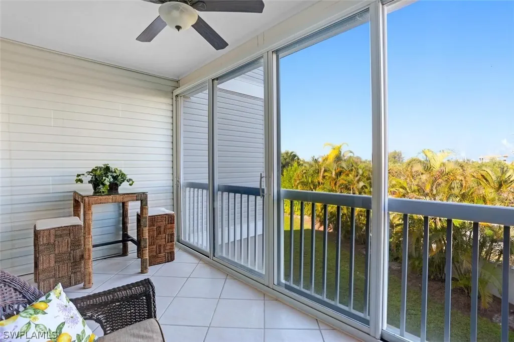 121 Barefoot Circle Bonita Springs FL 34134