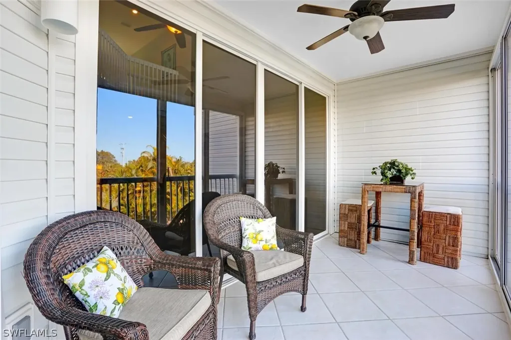 121 Barefoot Circle Bonita Springs FL 34134