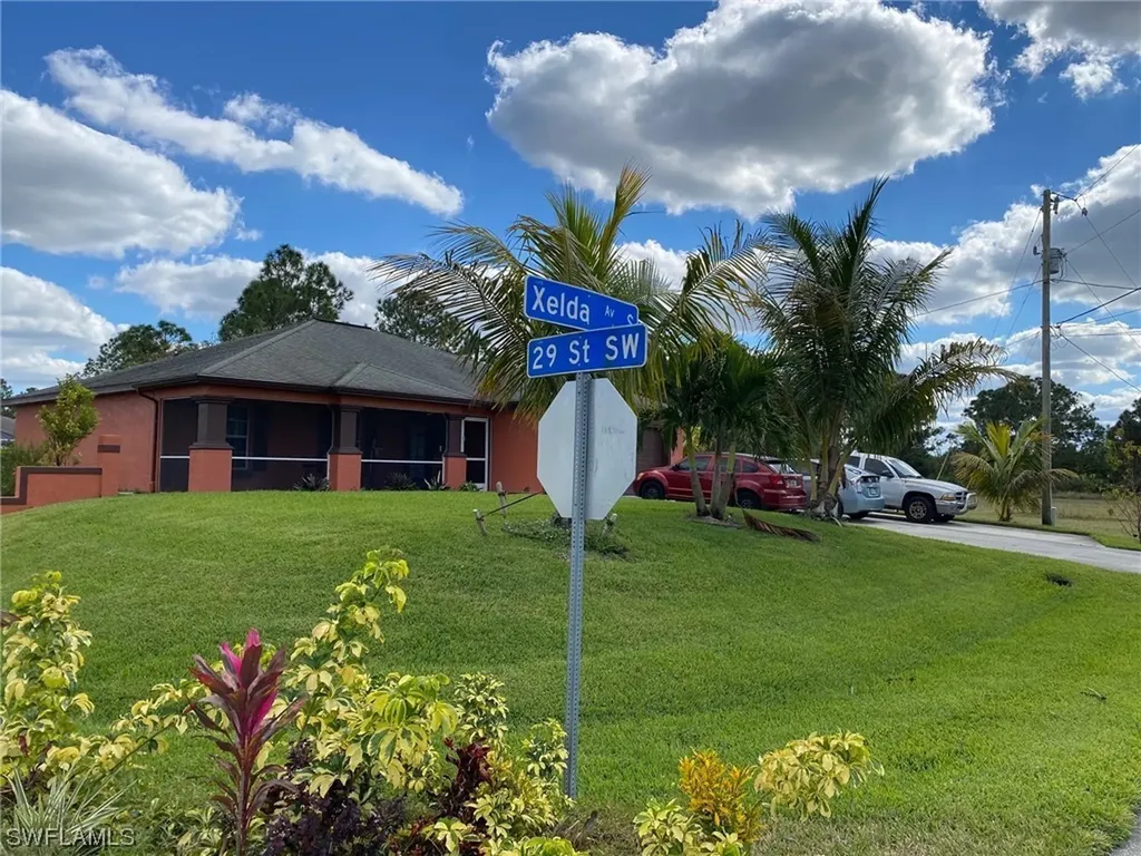 2908 Xelda Avenue S Lehigh Acres FL 33976