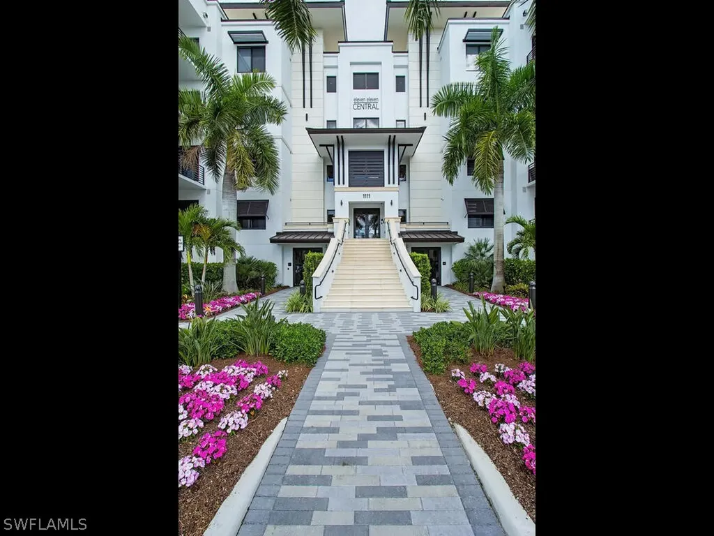 1111 Central Avenue Naples FL 34102