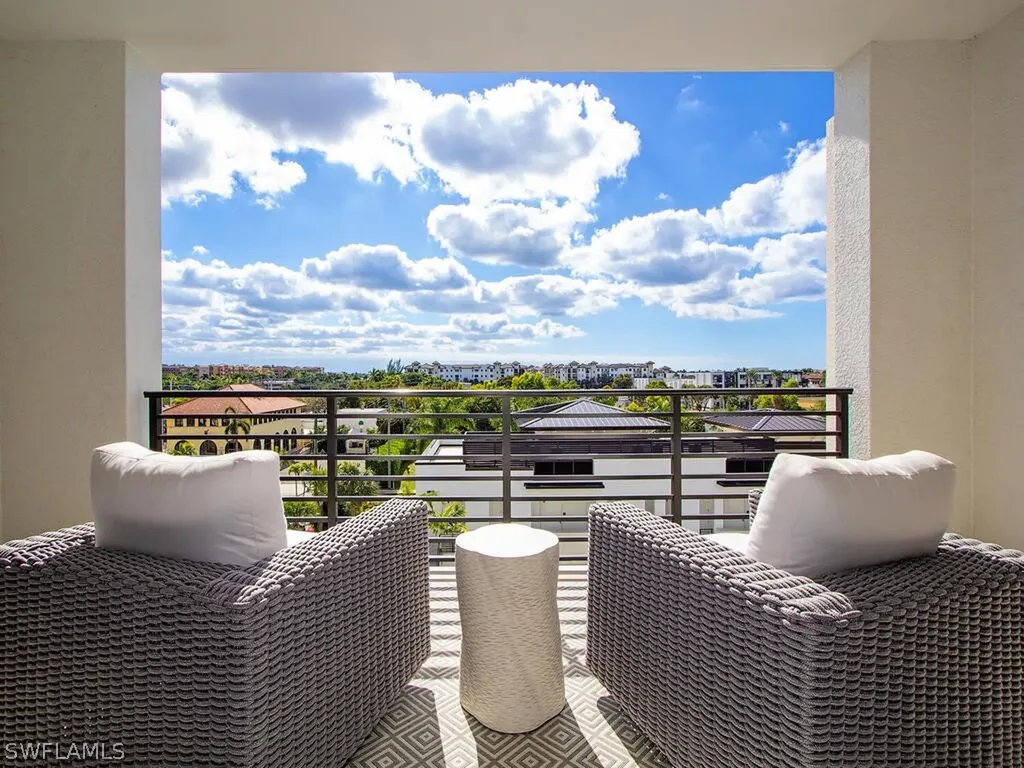 1111 Central Avenue Naples FL 34102