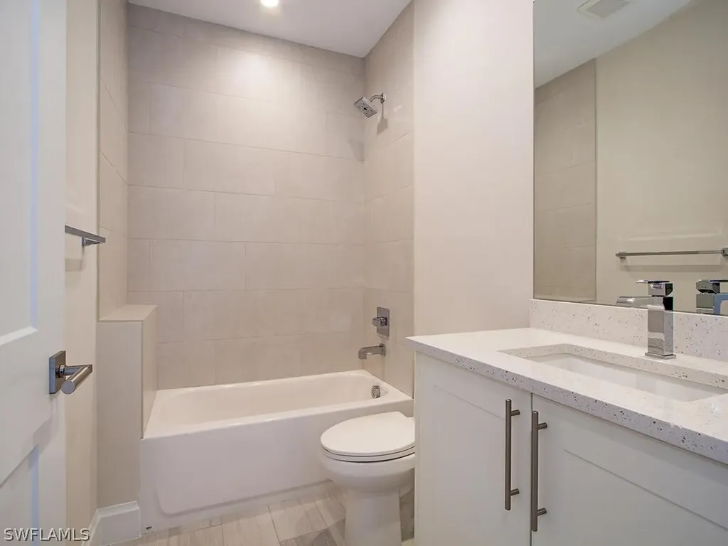 1111 Central Avenue Naples FL 34102