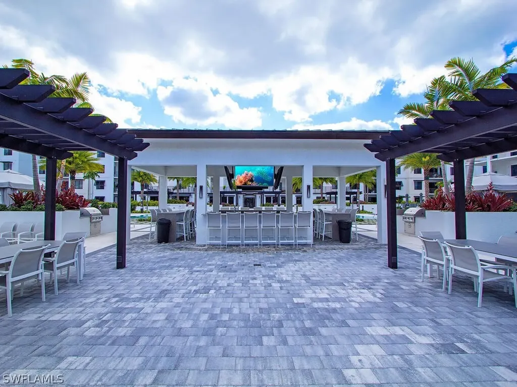 1111 Central Avenue Naples FL 34102
