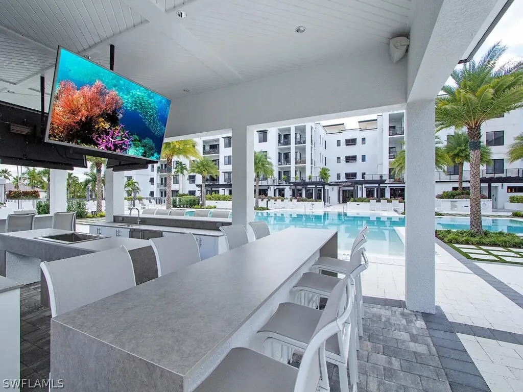 1111 Central Avenue Naples FL 34102