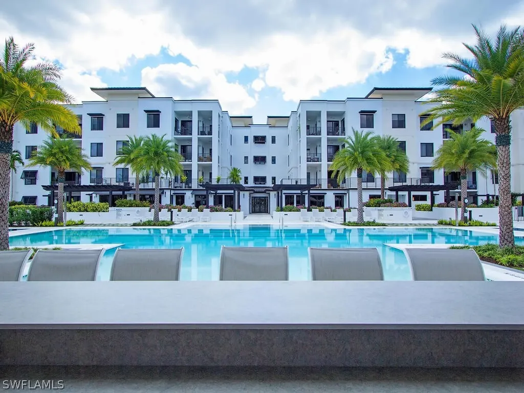 1111 Central Avenue Naples FL 34102