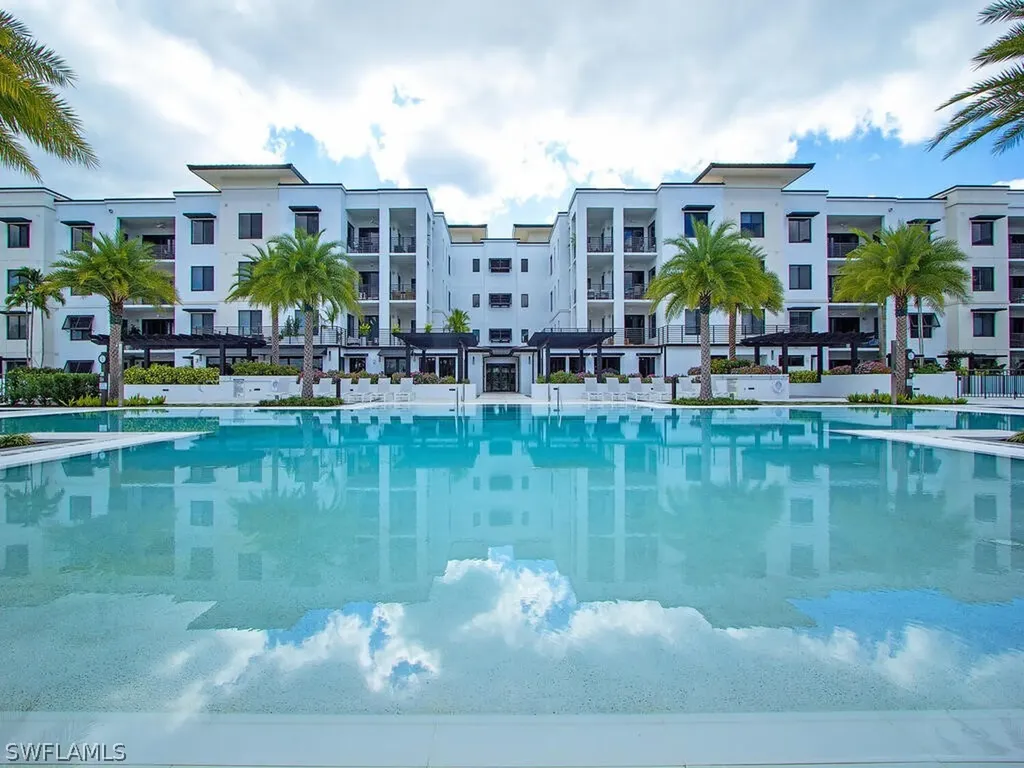1111 Central Avenue Naples FL 34102