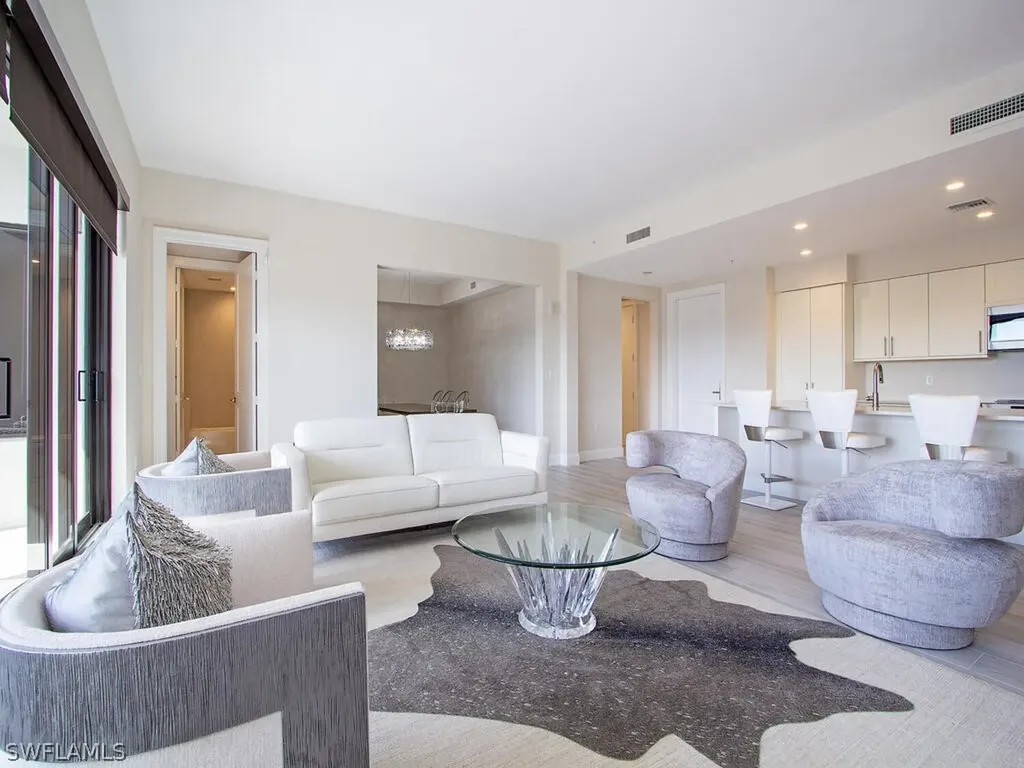 1111 Central Avenue Naples FL 34102