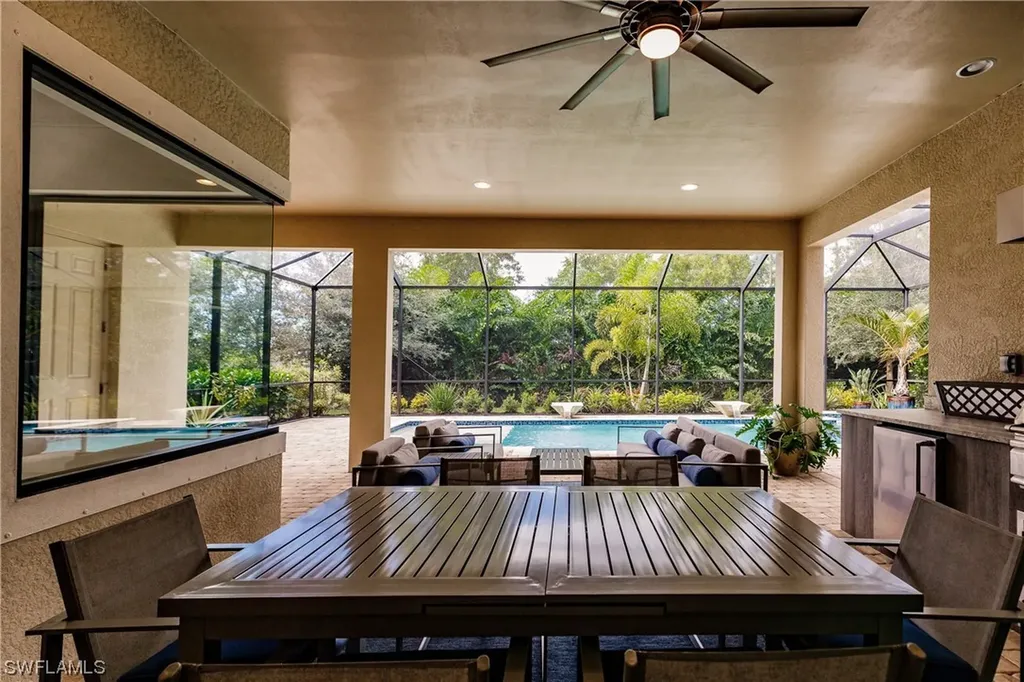 3048 Mandalay Court Naples FL 34105
