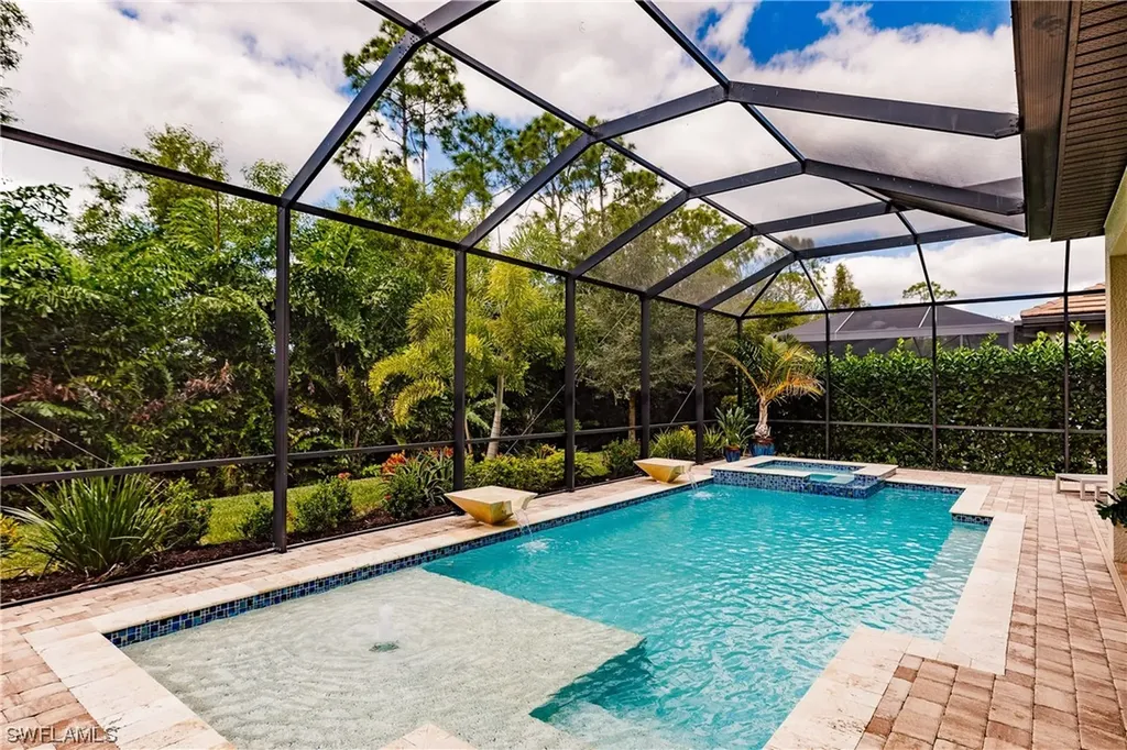 3048 Mandalay Court Naples FL 34105