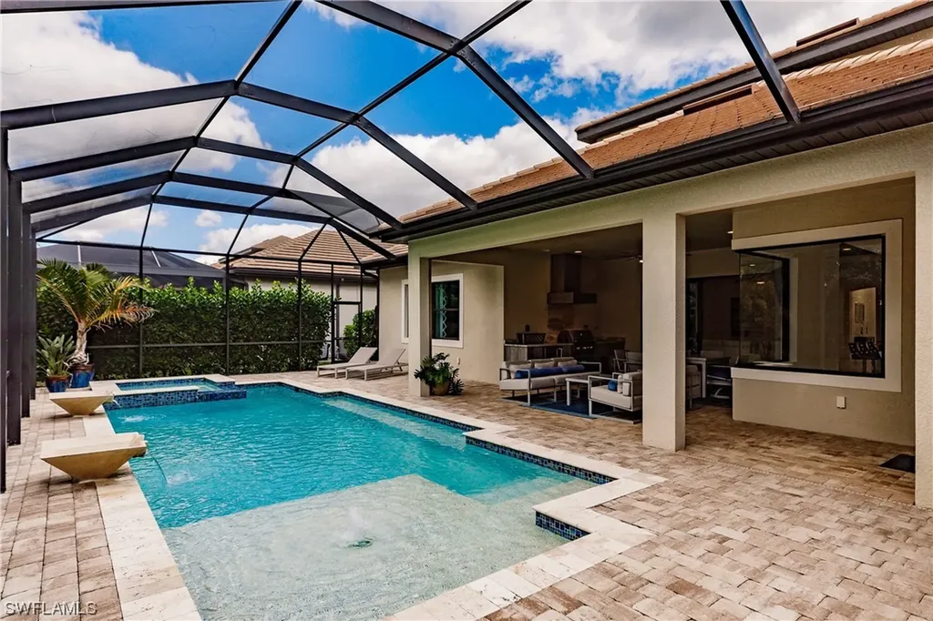 3048 Mandalay Court Naples FL 34105