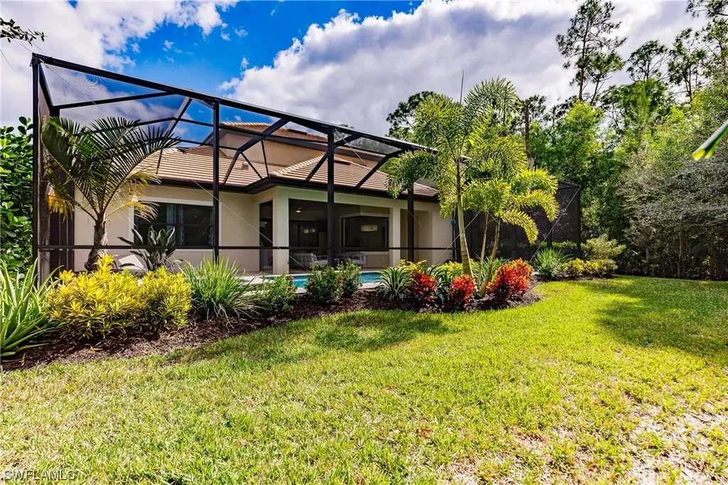 3048 Mandalay Court Naples FL 34105