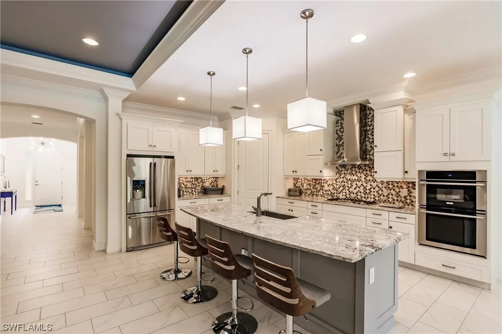 3048 Mandalay Court Naples FL 34105