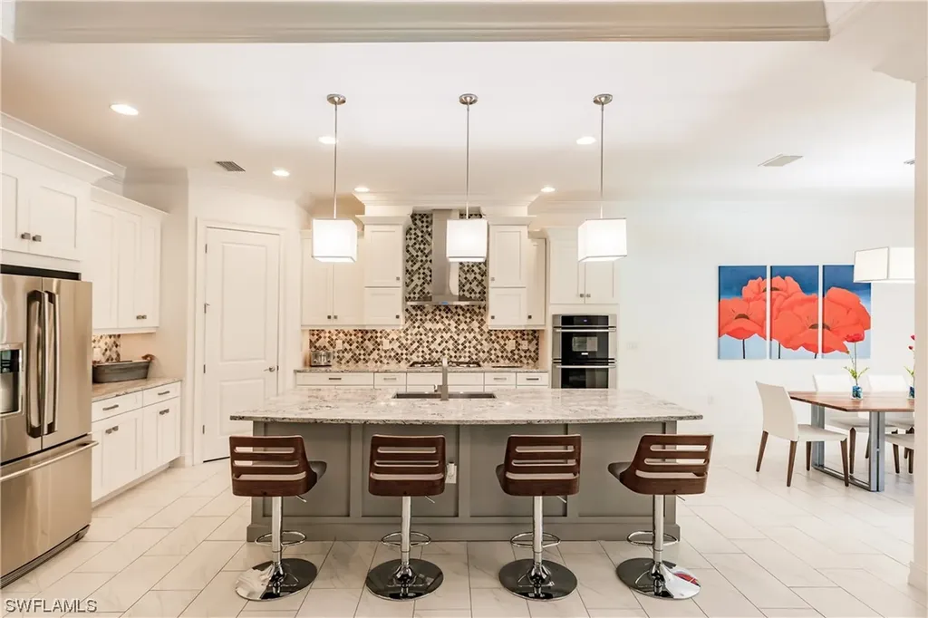 3048 Mandalay Court Naples FL 34105