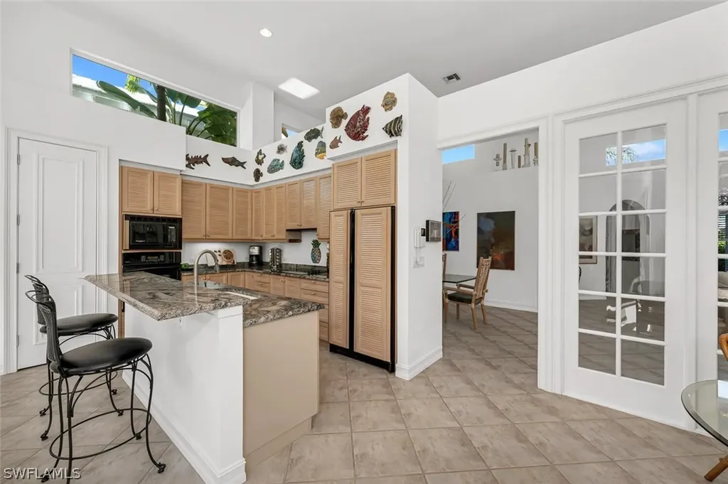 7893 Cocobay Drive Naples FL 34108