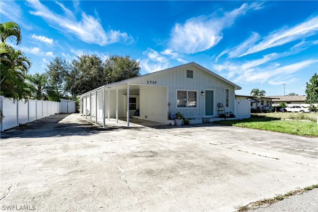 2730 Lakeview Drive Fort Myers FL 33905