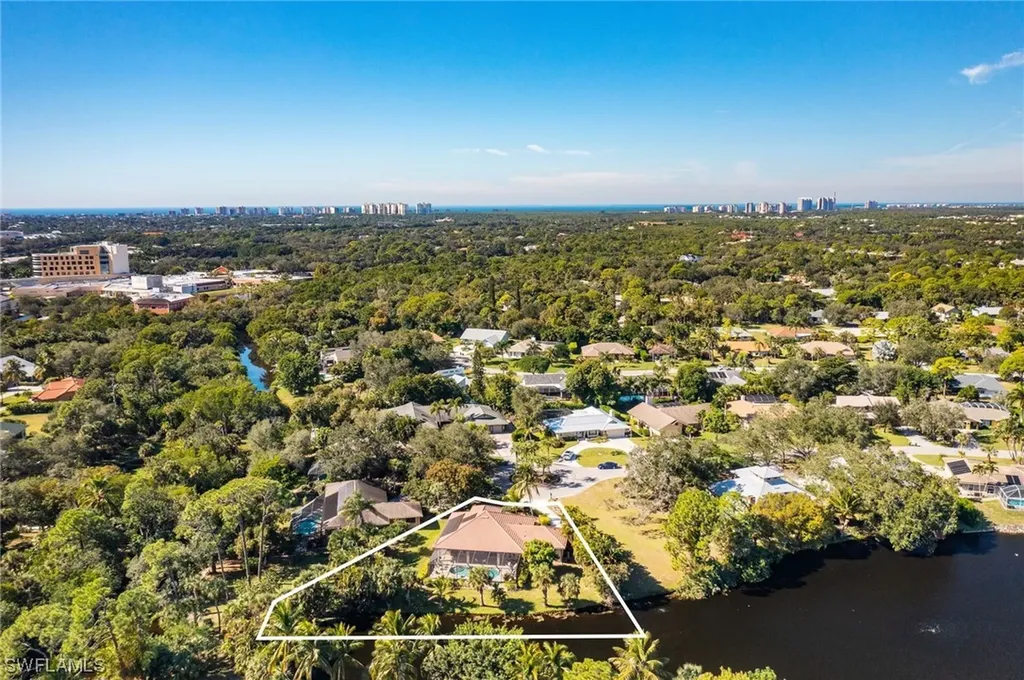 118 Forestwood Drive Naples FL 34110