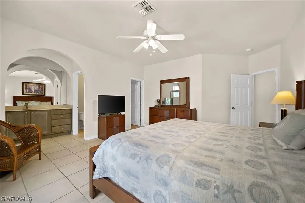 118 Forestwood Drive Naples FL 34110