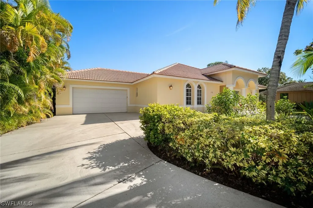 118 Forestwood Drive Naples FL 34110