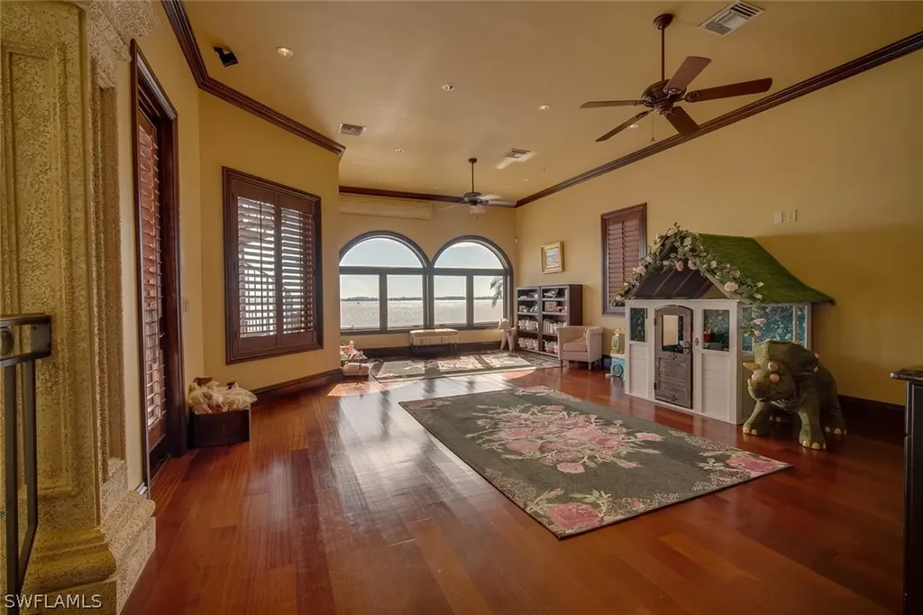 4945 Normandy Court Cape Coral FL 33904