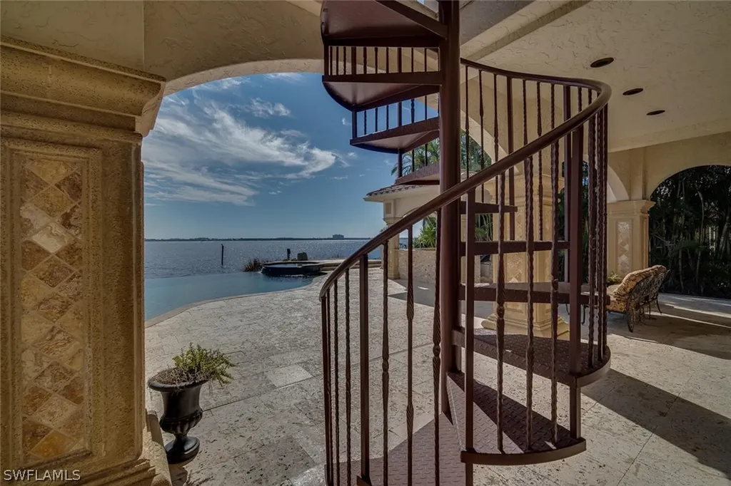 4945 Normandy Court Cape Coral FL 33904