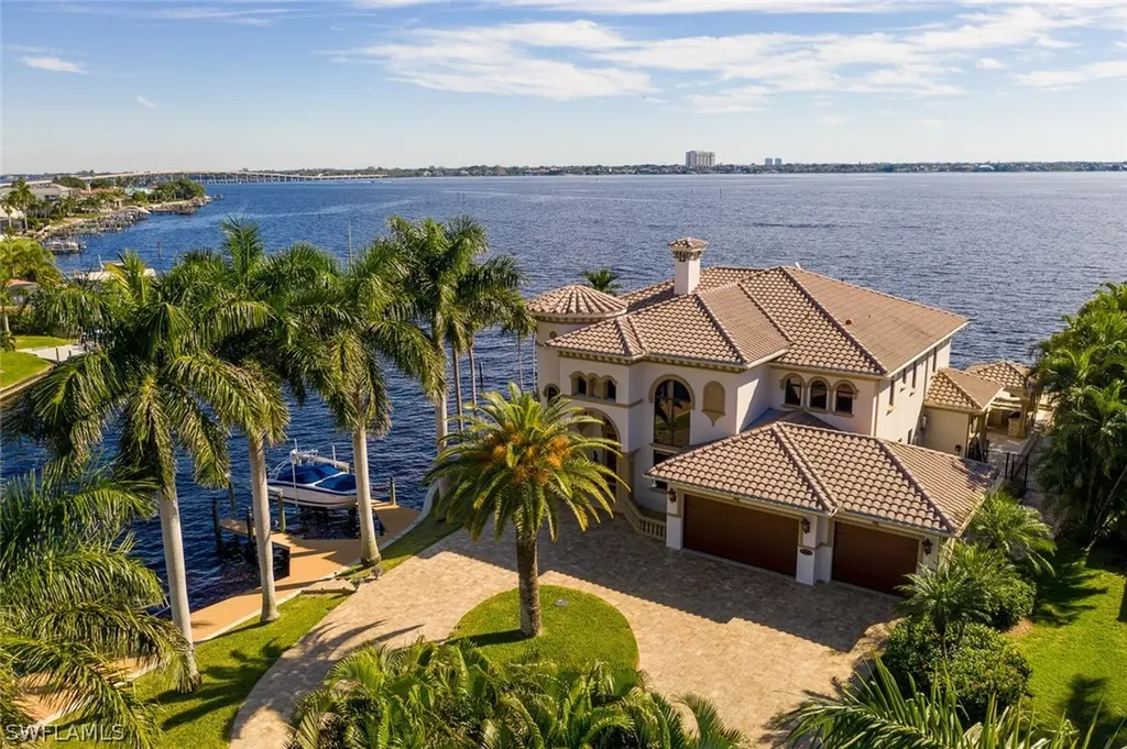 4945 Normandy Court Cape Coral FL 33904