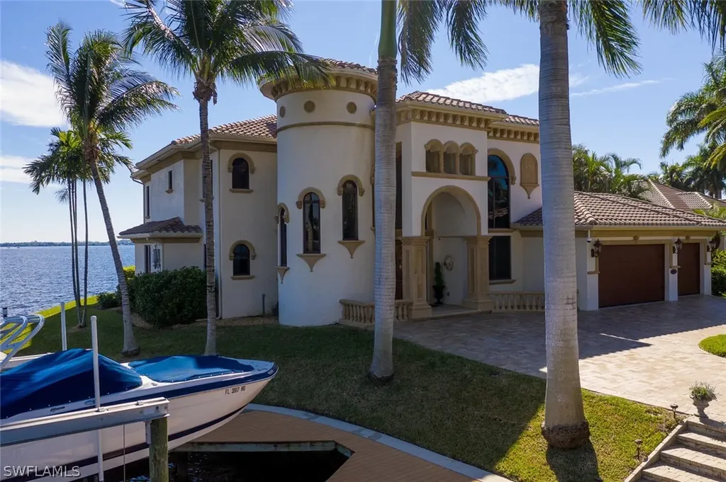 4945 Normandy Court Cape Coral FL 33904