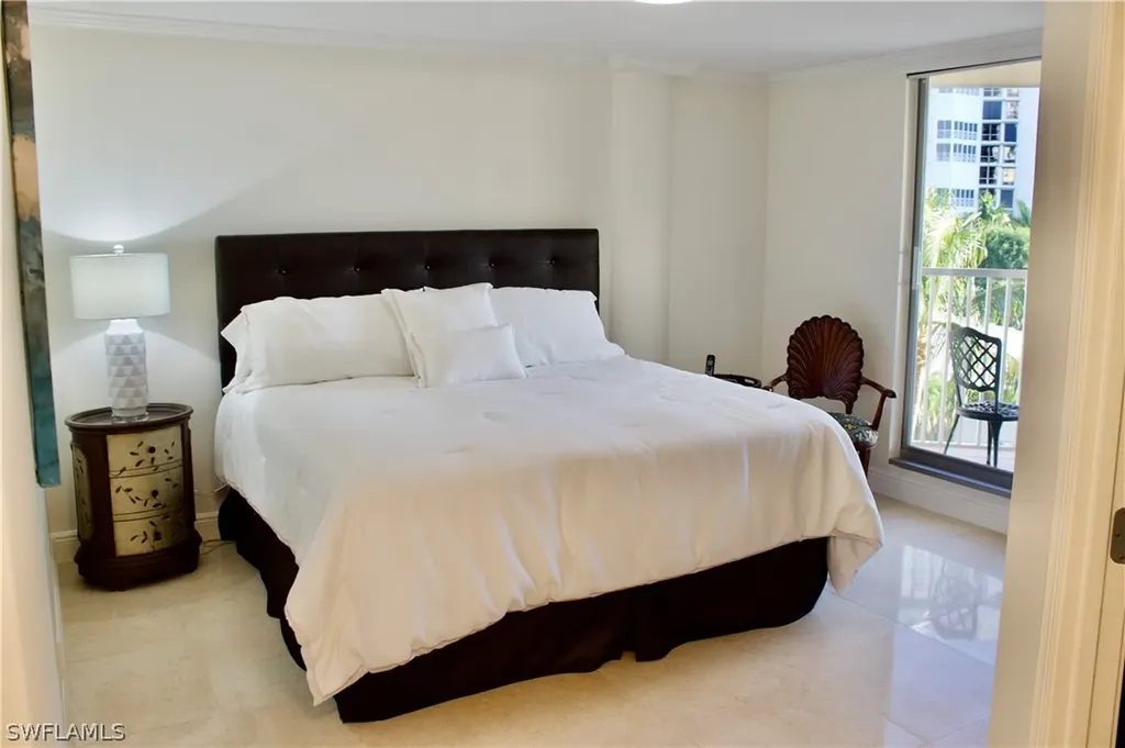 4041 Gulf Shore Boulevard N Naples FL 34103