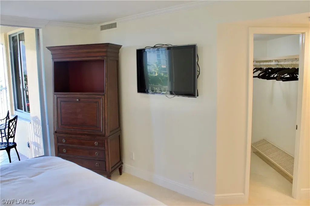4041 Gulf Shore Boulevard N Naples FL 34103