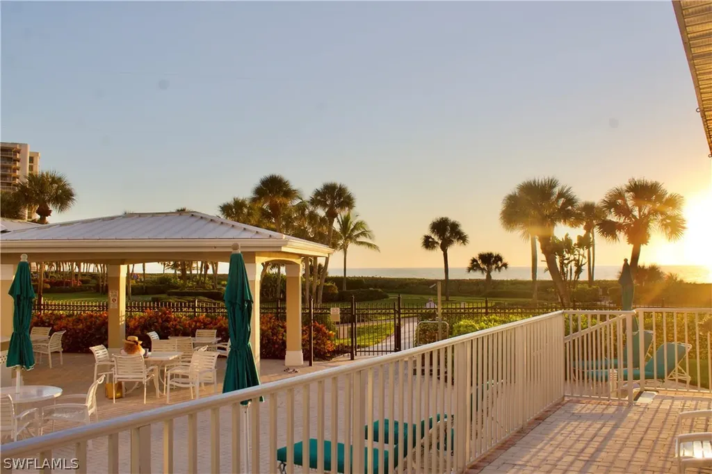 4041 Gulf Shore Boulevard N Naples FL 34103
