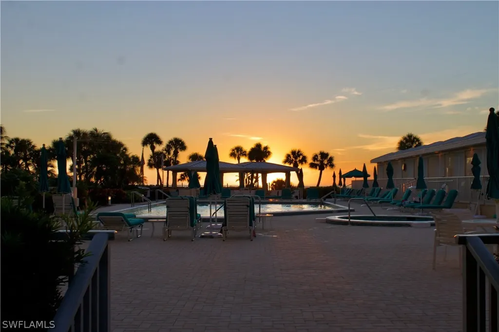 4041 Gulf Shore Boulevard N Naples FL 34103