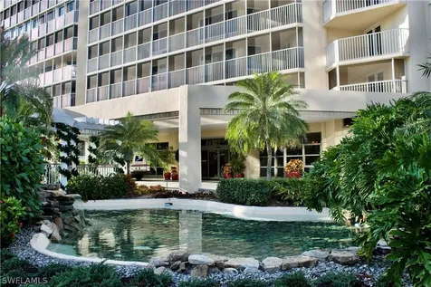 4041 Gulf Shore Boulevard N Naples FL 34103