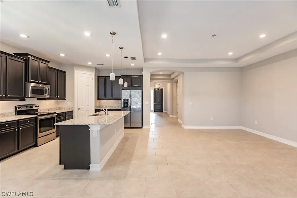 3915 Eldon Street Fort Myers FL 33916