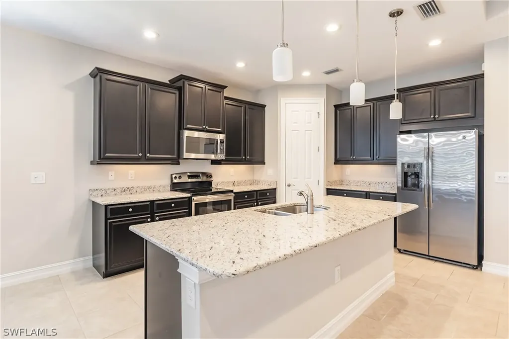 3915 Eldon Street Fort Myers FL 33916