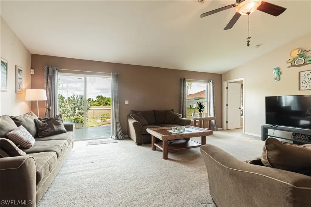 2033 NW 3rd Street Cape Coral FL 33993