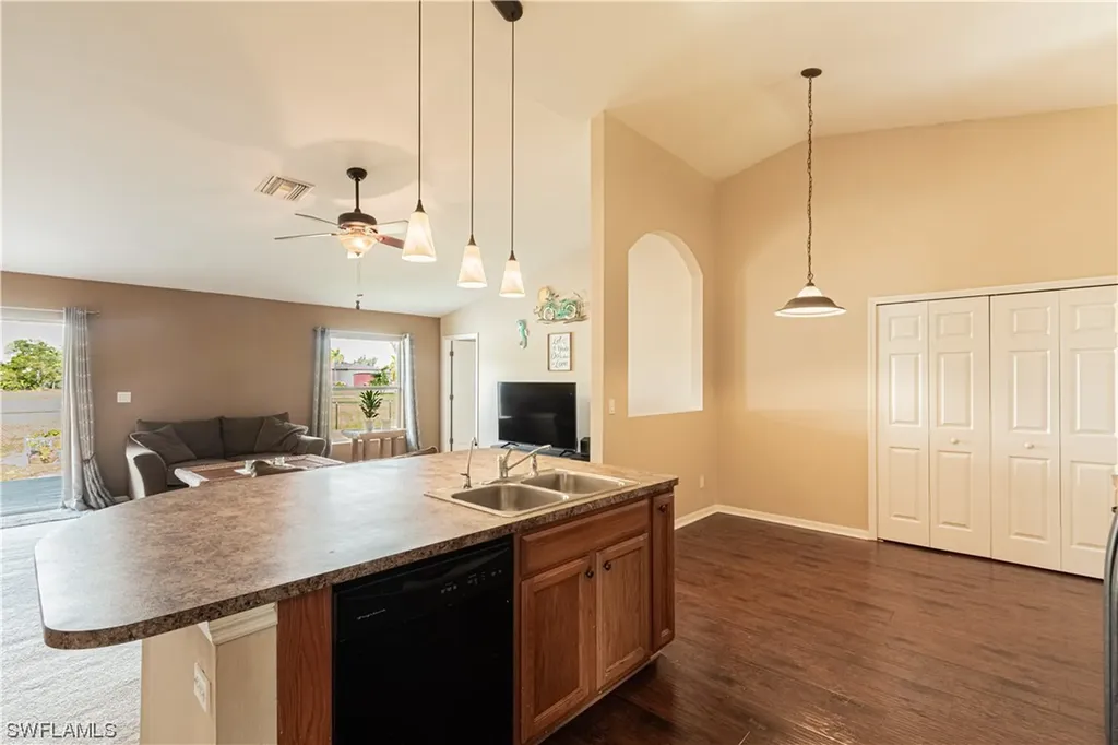 2033 NW 3rd Street Cape Coral FL 33993