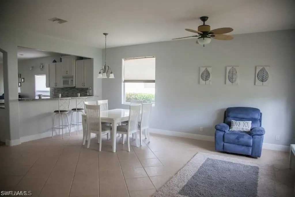 2473 Blackburn Circle Cape Coral FL 33991