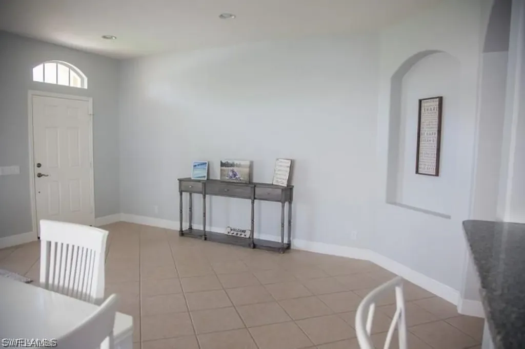 2473 Blackburn Circle Cape Coral FL 33991