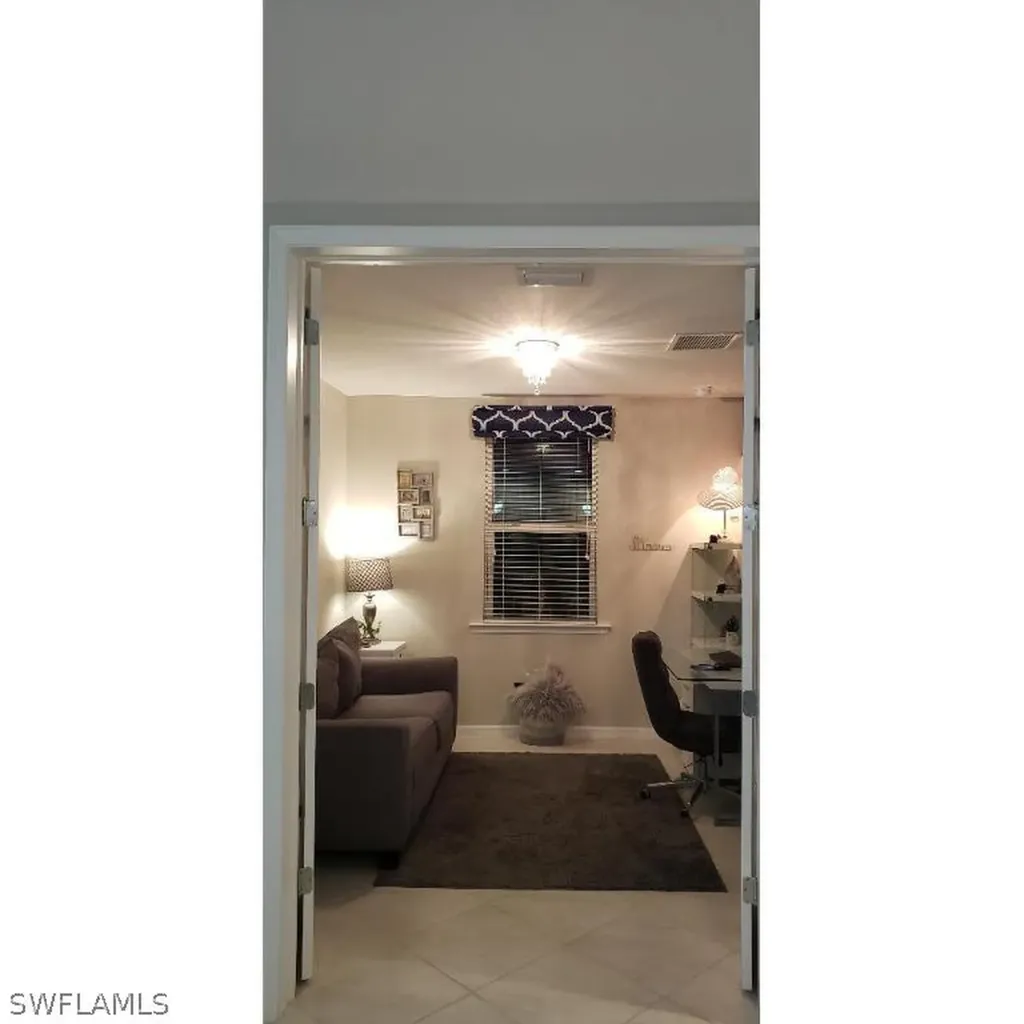 14848 Edgewater Circle Naples FL 34114